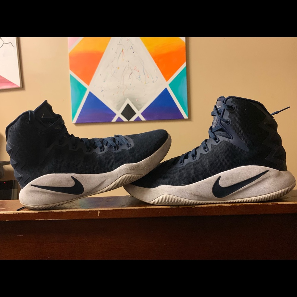 Nike hyperdunk